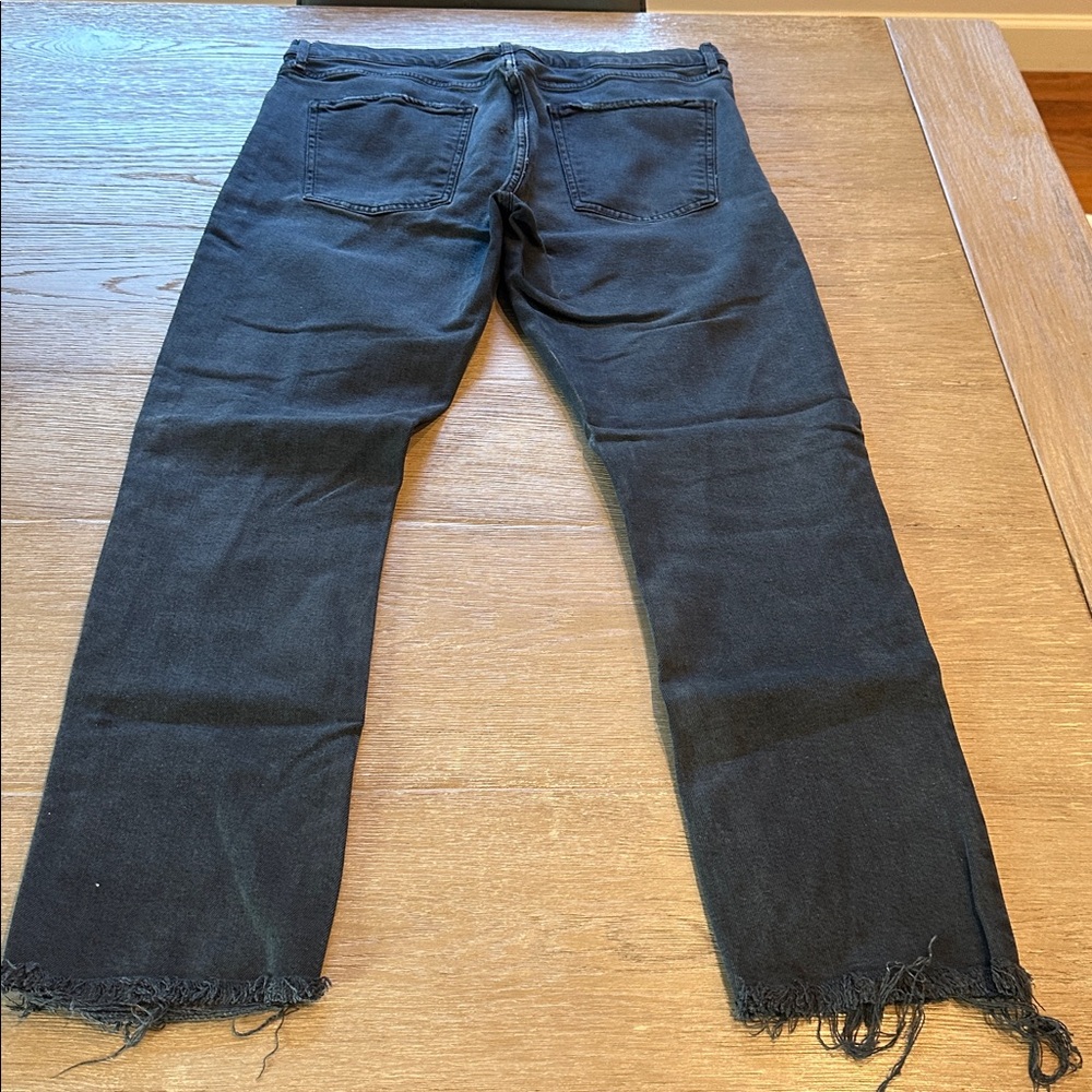 Agolde Toni Black Jeans Distressed Raw Hem Leg W 30
Toni
Soft denim
26” inseam - Picture 4 of 5